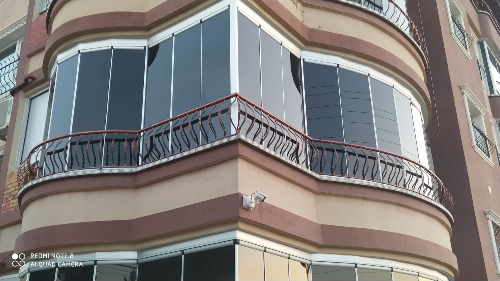 Cam Balkon Detay